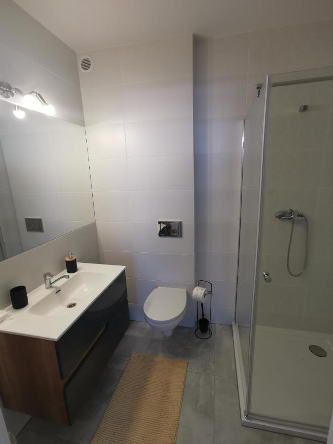 Pokoje Goscinne Straznica Jarosławiec Exterior foto