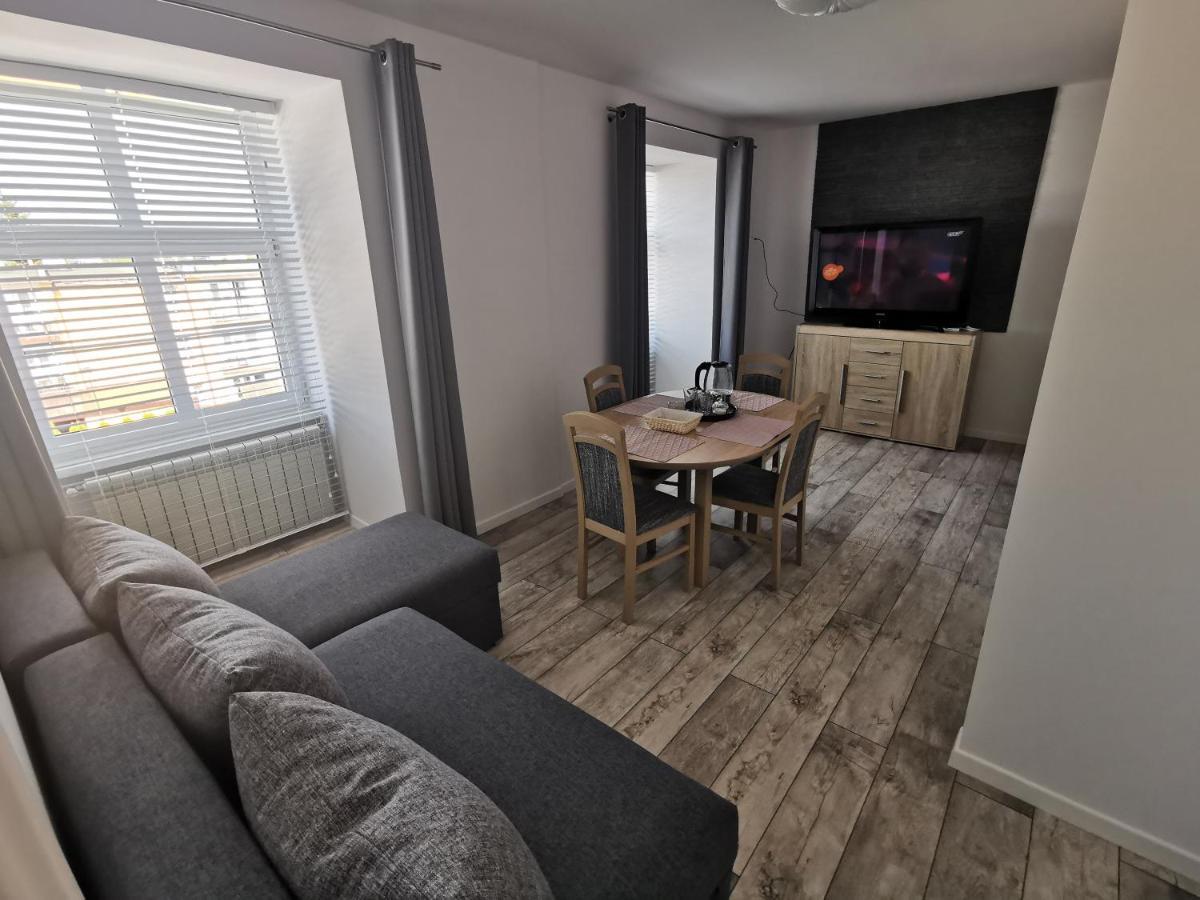 Pokoje Goscinne Straznica Jarosławiec Exterior foto
