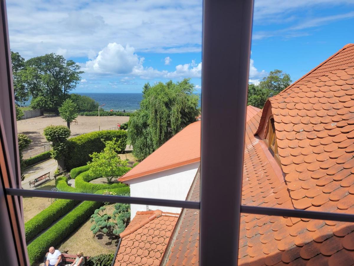 Pokoje Goscinne Straznica Jarosławiec Exterior foto