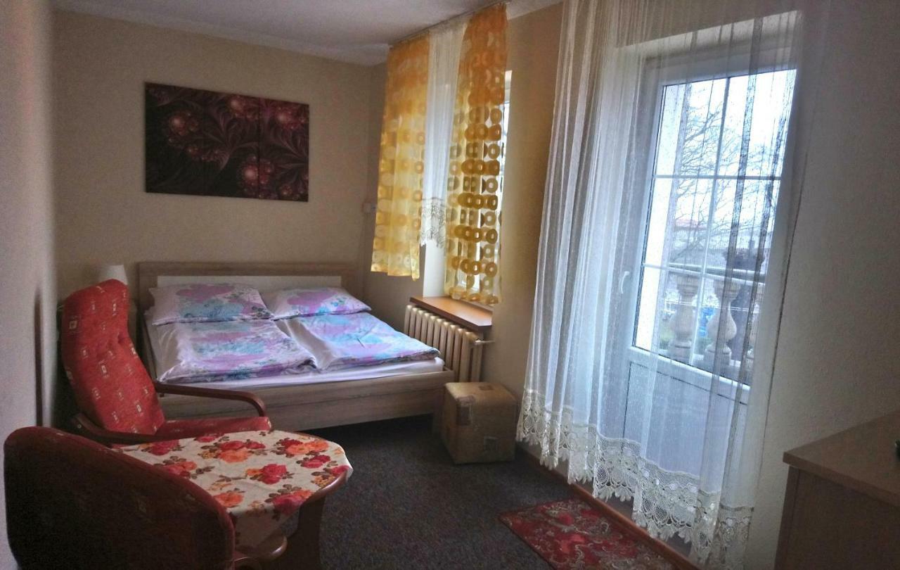 Pokoje Goscinne Straznica Jarosławiec Exterior foto