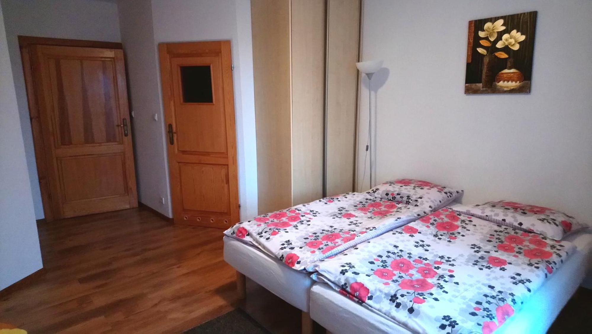 Pokoje Goscinne Straznica Jarosławiec Exterior foto